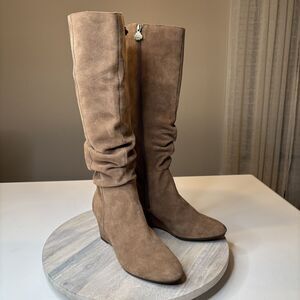 Bettye Muller Concepts Women's Carole Brown Suede Knee High Boot US Size 7.5‎ M